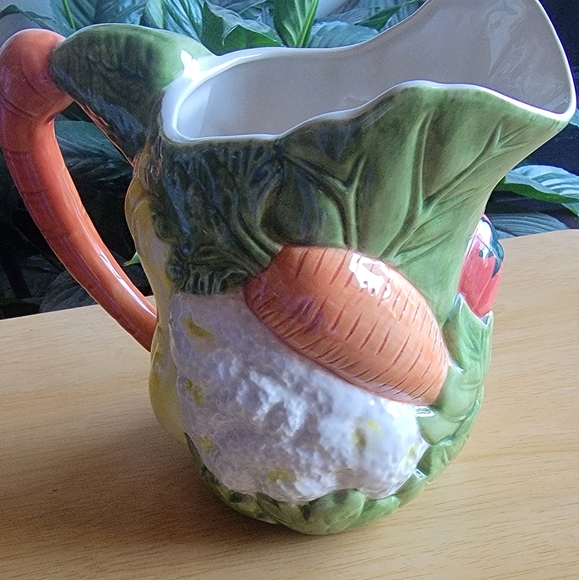 CUERNAVACA Mexican Vegetable Pottery Pitcher. VTG. - Picture 2 of 5